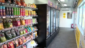 Une épicerie autonome IA : la première en Europe à Crolles
