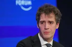 « Ne pas devenir une colonie de l’IA » : à Davos, Arthur Mensch (Mistral) durcit le ton face aux États-Unis